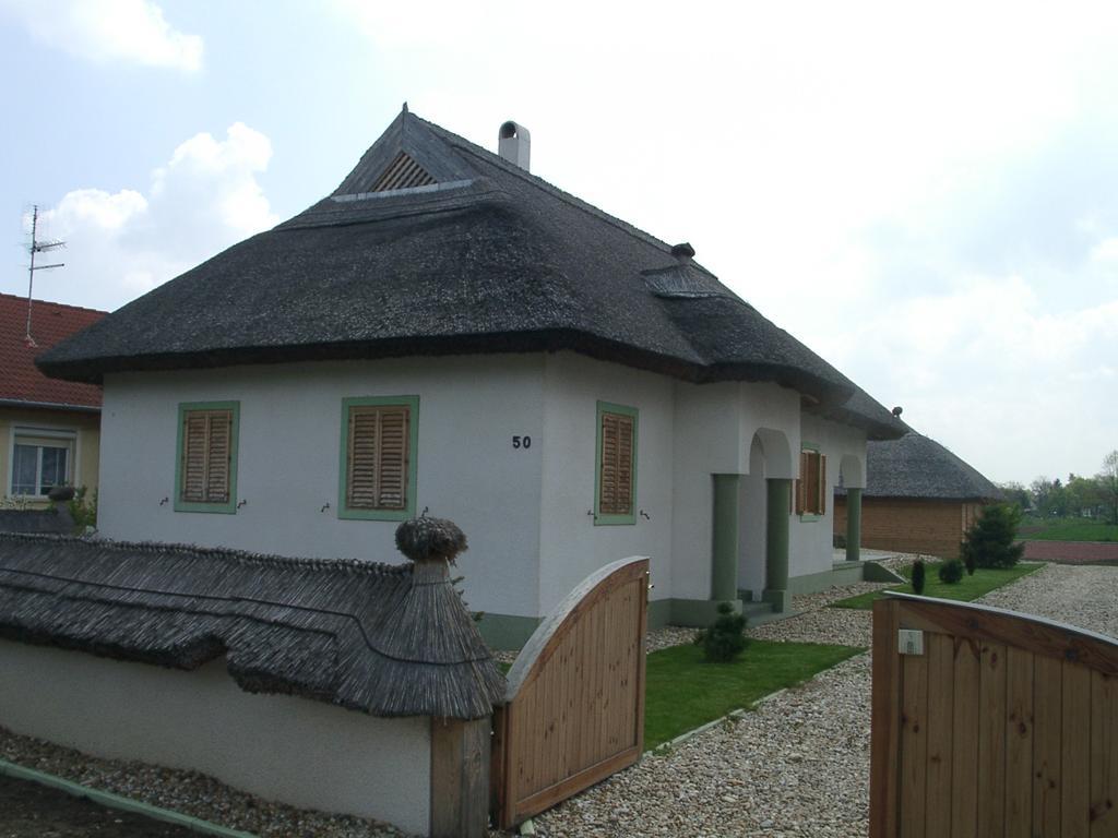 Csénye Vendégház Exterior foto